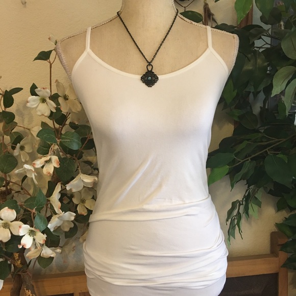 Matte black stone accent amulet on chain - Picture 3 of 9